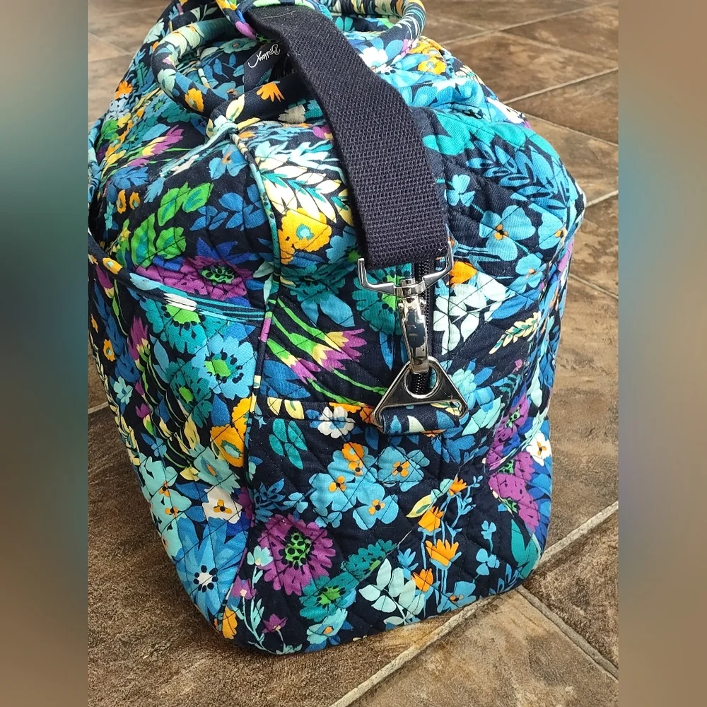 Vera Bradley Midnight Blues Weekender/Travel Bag With Trolley Sleeve. - Picture 6 of 13